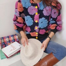 비비에모 입체 양털 플라워 겨울 볼륨 미니 카디건 00627