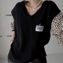 페이퍼먼츠 루즈핏 브이넥 스트라이프 패치 니트 베스트 02785