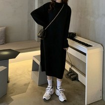 오딘스 터틀넥 니트 원피스