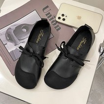 여성용 청바지에 어울리는 둥근헤드 반반 단화