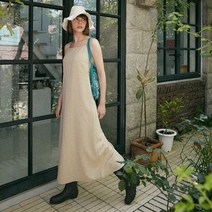 블랭크공삼 back button camisole dress
