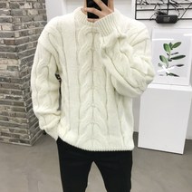 용된다 남자 겨울 꽈베기 라운드 오버핏 니트