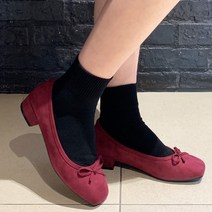 라블 쿠션 스퀘어토 스웨이드 리본 플랫슈즈