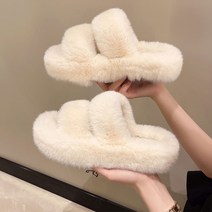 키높이 4cm 통굽 퍼슬리퍼 여자 겨울 슬리퍼
