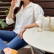 바보사랑 여자 셔링 숄더 퍼프 크롭 카라넥 바스락 셔츠.옷자락(무료배송)