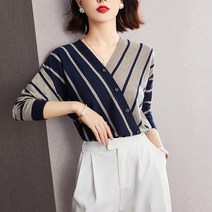 넷투넷코리아 여성 브이넥 루즈핏 스트라이프 니트 티셔츠 데일리룩