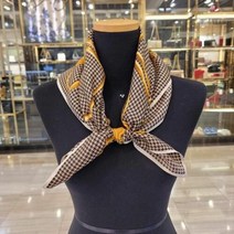 질스튜어트 엘르 하운드 체인쁘띠스카프 SE141S315