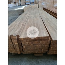 우드창고 쿠쿠 계단재 집성 동남아산 38Tx300x3600mm 계단판재 계단바닥 마루 바닥 목재 무늬목판재