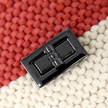 니뜨 사각잠금장식 / 니뜨뜨개잠금장식 뜨개사각잠금장식 뜨개여밈장식 가방잠금장식 가방여밈장식 뜨개보조도구, 단품, 1개