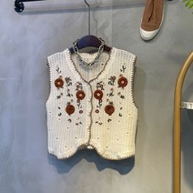 씨샵인더룸 / 마론 플라워 배색 니트 조끼 2color