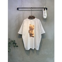 씨샵인더룸 / 뒷짐 곰돌이 프린팅 반팔 티셔츠 3color