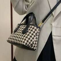 베이직 캐주얼백 원피스에 어울리는 가방 하객룩 숄더