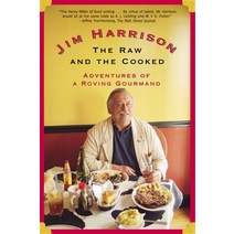 (영문도서) The Raw and the Cooked: Adventures of a Roving Gourmand Paperback, Grove Press, English, 9780802139375