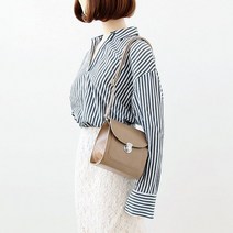 한손에 착 예쁘게 들기좋은 러블리미니백 에블린