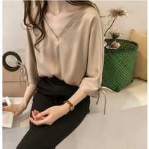 마마퀸 [즉시출고]여성빅사이즈 리본 브이넥 블라우스 [3컬러 M-4XL] 여성빅사이즈블라우스
