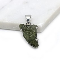 몰다바이트 행운석 천연보석 펜던트 HSPP-221455