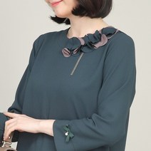 애비뉴투지 엄마옷 입체 코사지 소매 리본 여성 라운드 봄 가을 긴팔 블라우스 B02320 50대 60대 중년여성