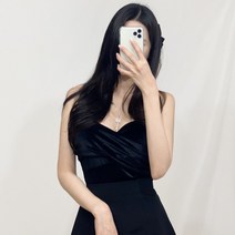 스키니어 벨벳 리본 꼬임 끈 나시 (캡 내장) sz88209