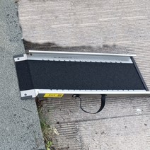 휠체어 경사로 차량진입판 계단 문턱 발판 이동식 접이식 단차 보드 슬로프 안전문턱, 0.6m 휠체어