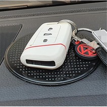 차량용 핸드폰 논슬립 미끄럼방지 패드 베라크루즈 더뉴K3 k7 소나타DN8 대쉬보드 쏘렌토 그렌져IG 실리콘 코나 스파크 강력접착 XG 볼보