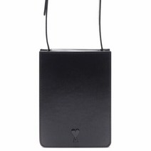 아미 명품아미 22FW 남성 하트 로고 스트랩 파우치 USL02183000122F