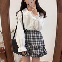[랜덤플레이] 넥 소매 프릴 블라우스