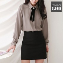 올리비에스클로젯 올리비에스클로젯 벨벳 진주리본 브로치 블라우스_O2301BL010A