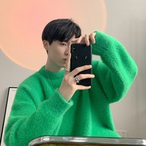 코발트블루 남자앙고라니트 남자파란색니트 벨벳 스웨터