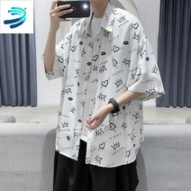 여름 새로운 홍콩 스타일 느슨한 5 점 소매 셔츠 남성 캐주얼 아이스 실크 셔츠의 한국어 버전