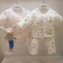 아가방 초특가 여름 베이비페어! 구멍이 뿅뿅 시원 칠부7부 바람 슝슝 실내복 상하! 실내에서는 칠부가 좋아요? 열이 많아요 태열있어요 베이비들 시원 바람슝 상하세트!