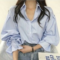 서밋 프릴 스트라이프 블라우스