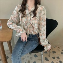 프렌치 꽃무늬 러플 V넥 리본 포인트 샤랄라 쉬폰 블라우스