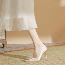 새틴 구두 결혼 예식 힐 슈즈 보석 큐빅 신부 편한 웨딩 발편한 들러리 글리터 스틸레토