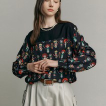 MAXZA 인디언 일러스트 플리츠 라운드넥 블라우스 318799