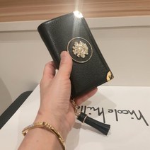 니꼴밀러 NC경산점 여성지갑 반지갑 중지갑 화려한 시그니처 지갑 천연소가죽 꾸준한 변함없는 럭셔리 월렛 백화점 브랜드 지갑