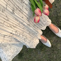 믹스비 / 드로잉 플리츠 롱스커트 (2color)