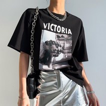 [문트] 빅토리아 그래픽 티셔츠
