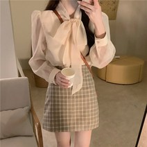리본 블라우스