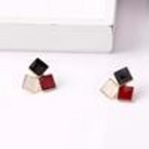 신제품 세 컬러 스퀘어 귀걸이 한국 스타일 925 실버 바늘 미니멀리스트 귀걸이 간단한 여성 기질 인터넷 연예인 같은 스타일 귀걸이 여성