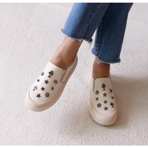 알렉시 소가죽 스터드 슬립온(4cm)발편한 단화 통굽슬립온 발편한 운동화