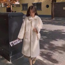 Mao무료 가방 가을 겨울 새로운 양털 안감 코트 모방 양고기 코트 여성 중순 길이 캐시미어 코트