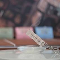 papier darmenie 파피에르 다르메니 프랑스 페이퍼 인센스 종이 향 피우기 홀더 세트, tradition