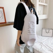 특대 신발 백팩 요즘유행 트랜드 핵 인싸템 특이한 셀럽 주인공 아이템 창조적인 배낭