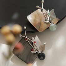 제이로렌 바이데이지 사각 자개 진주 브로치 Bb0355