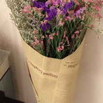 꽃다발 크라프트 포장지 영문신문지 선물 빈티지