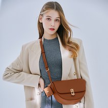 [제이에스티나 백] JOELLE EASY MD 새들백 (JHNCHE0BS920TA980)