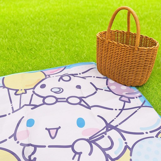 산리오 캐릭터 피크닉 매트로 완성하는 귀여운 야외 활동
