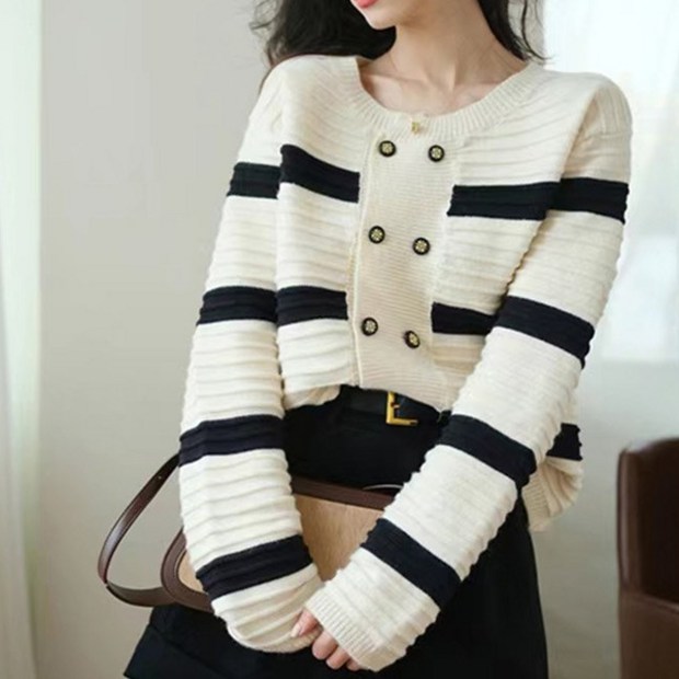 053e45a1-a880-4c91-ad07-5b11c6a15d65.jpg