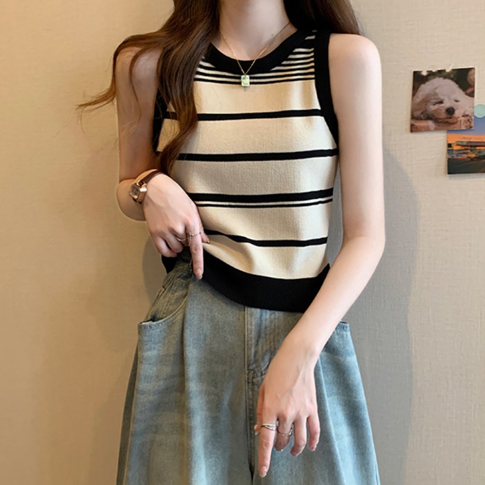 어썸풀 여성용 레르틴 스트라이프 나시 A24SMS031108 어썸풀 여성용 레르틴 스트라이프 나시 A24SMS031108