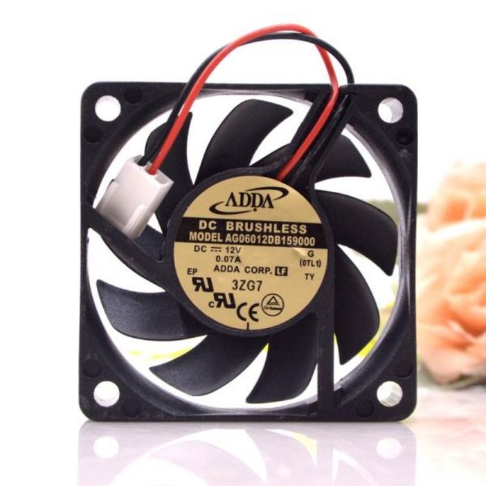 ADDA AD3505LX-K7B 쿨러 냉각 팬 4 와이어 온도 제어 DC 5V 0.10A 3507 35mm